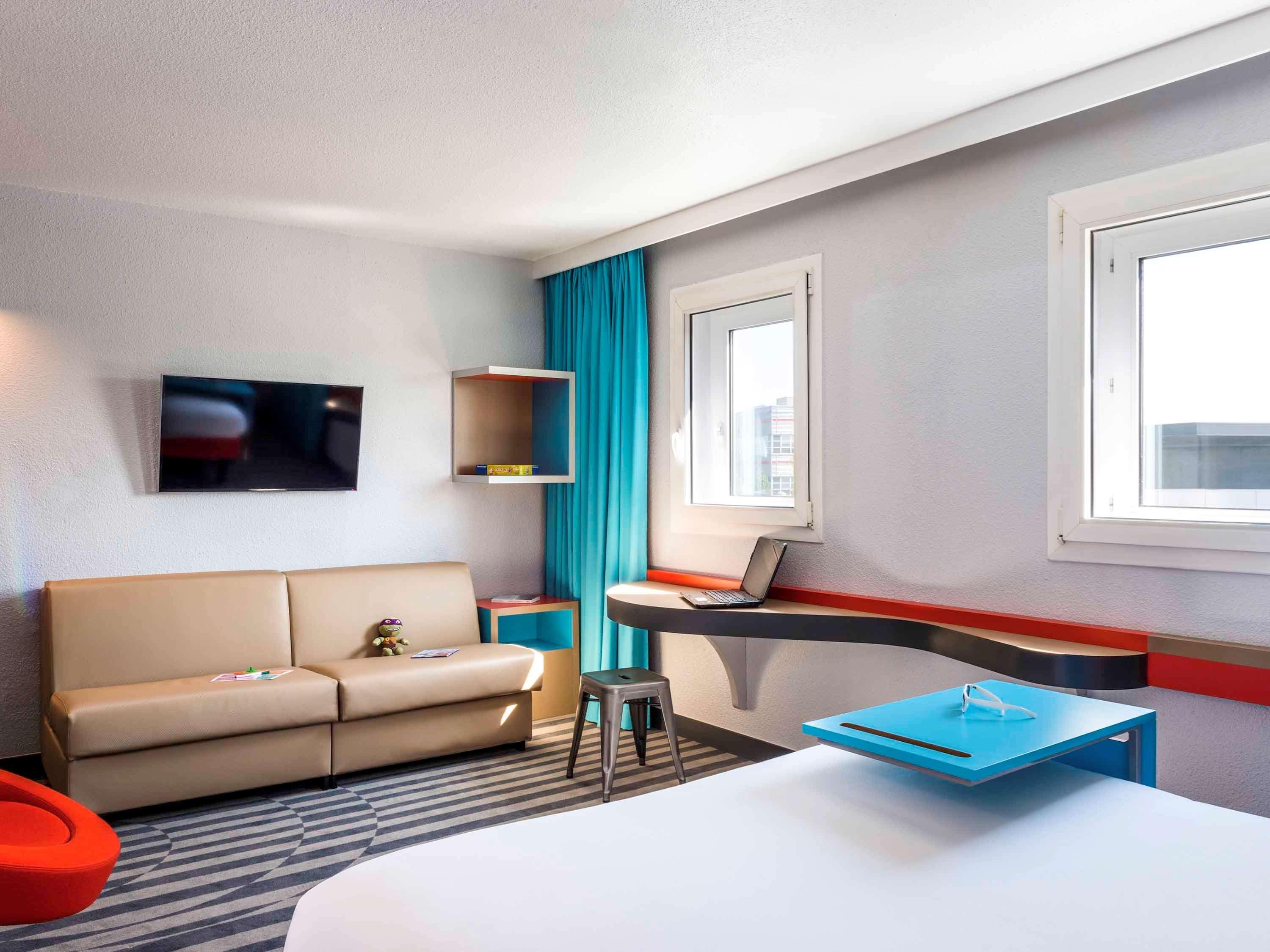 Отель Ibis Styles Antony Paris Sud Экстерьер фото