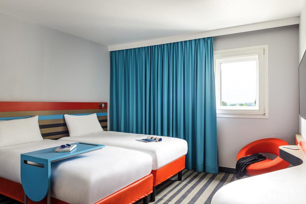 Отель Ibis Styles Antony Paris Sud Экстерьер фото
