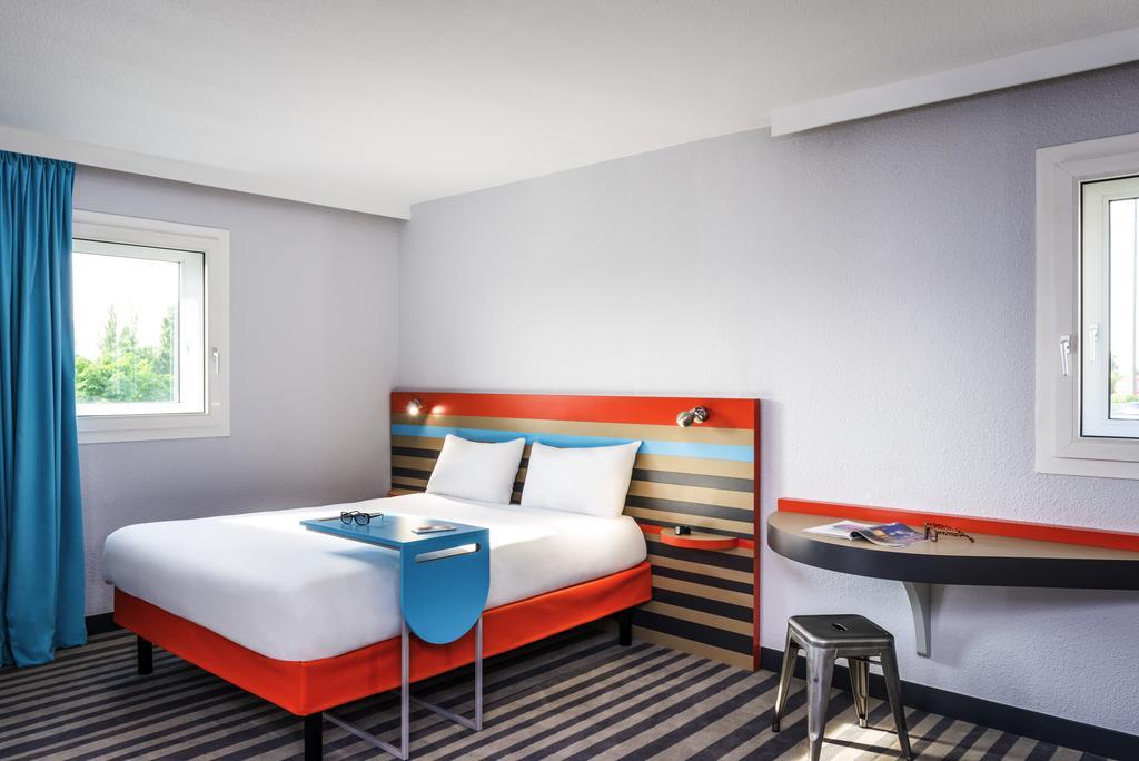 Отель Ibis Styles Antony Paris Sud Экстерьер фото