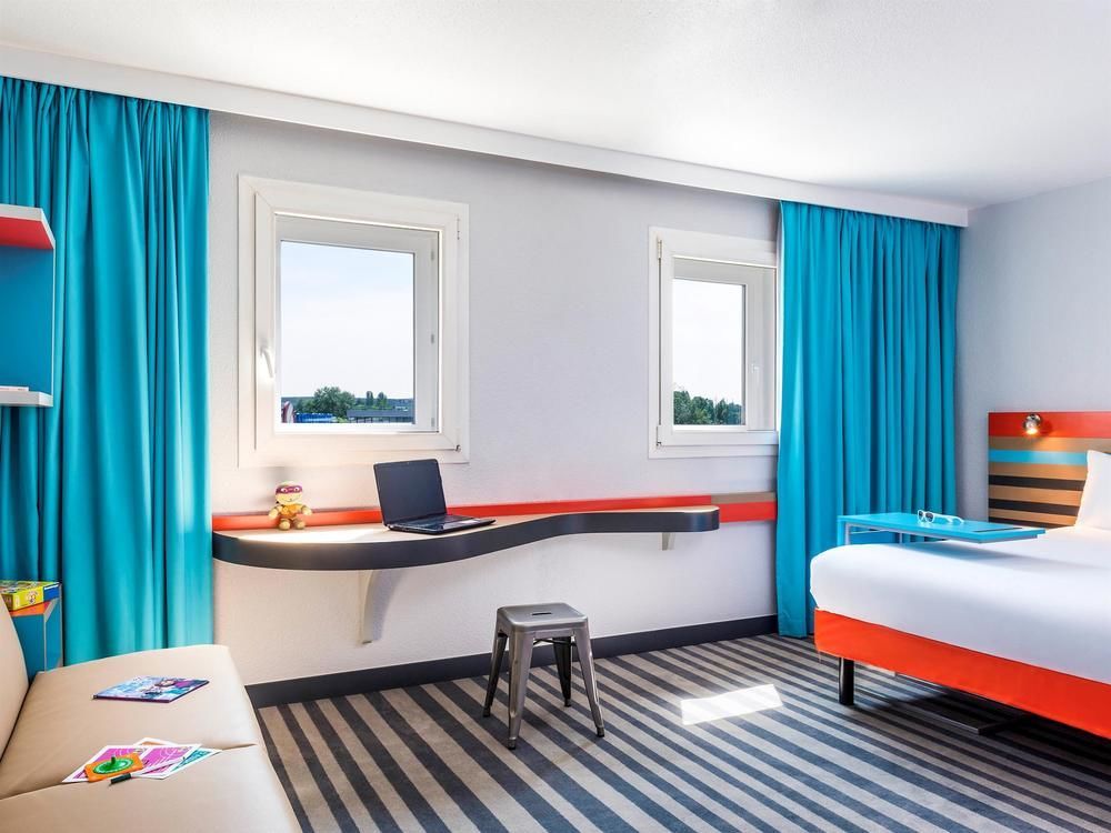 Отель Ibis Styles Antony Paris Sud Экстерьер фото